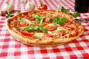 Pizza Margherita,lieferservice graz,pizza on tour,rabatt,pizzabrot,pizza express,quattro stagioni,essen bestellen